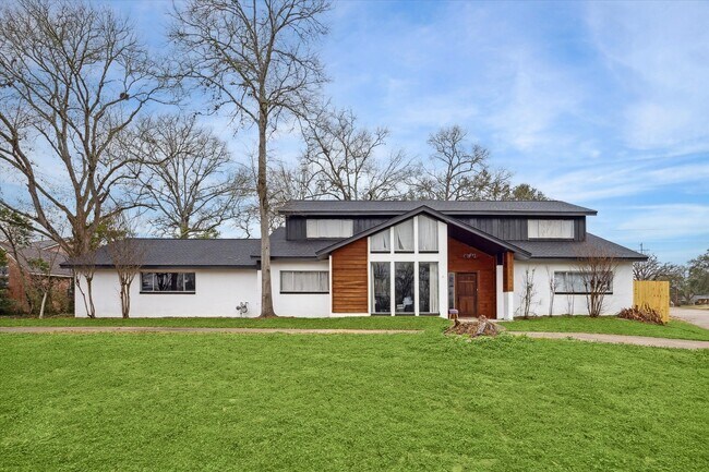 Building Photo - 224 Lee Ln