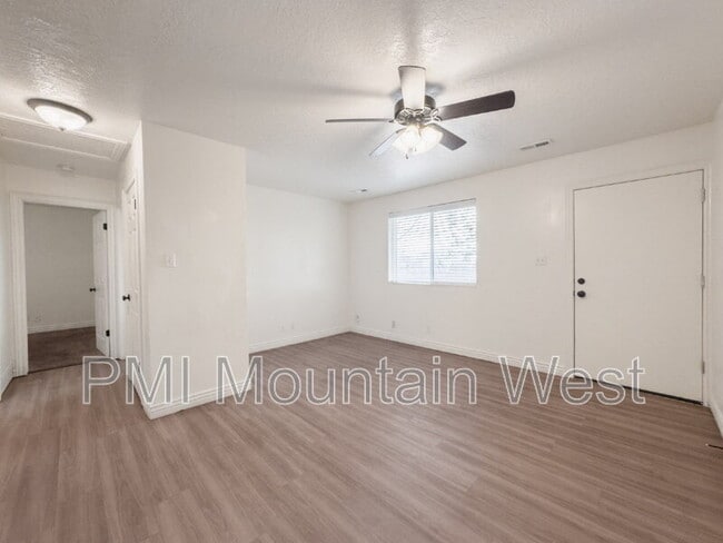 Foto del edificio - 2013 Nevada Cir