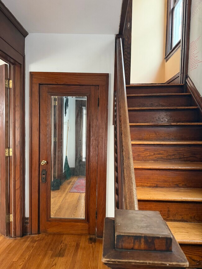 Foto del edificio - 612 Cherry St