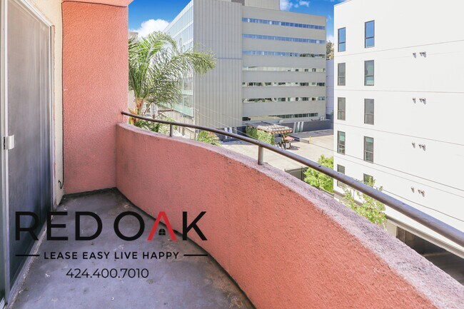 Foto del edificio - 6700 Franklin Pl