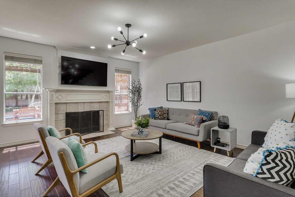 Foto principal - 2800 Cherry Spring Ct