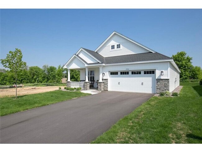Foto del edificio - New construction. 2Bed/2 Bath Ready for mo...