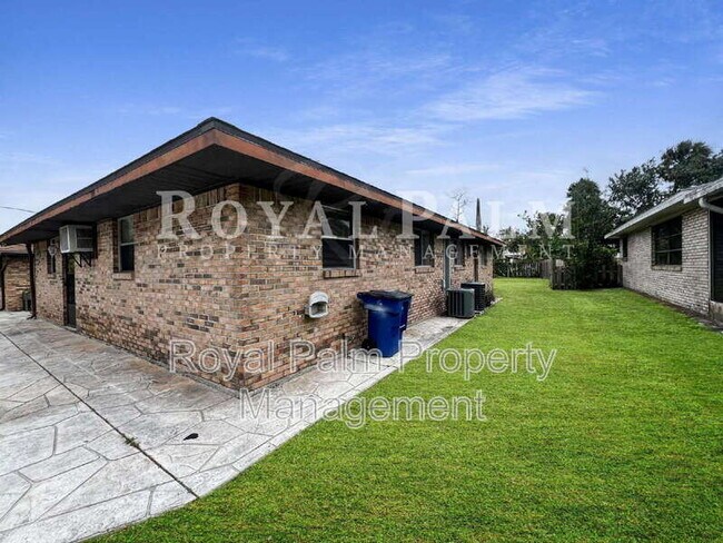 Foto del edificio - 27917 Washington St