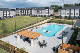 Building Photo - Domain Huntsville