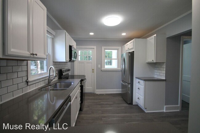 Foto del edificio - 2 br, 2 bath House - 1058 Ebenezer Ave Ext