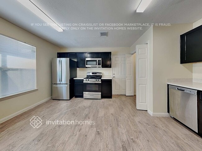 Foto del edificio - 6347 Austinville Dr