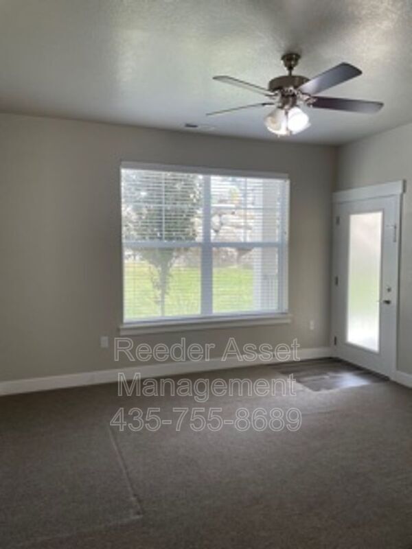 Building Photo - 4243 McKellen Dr