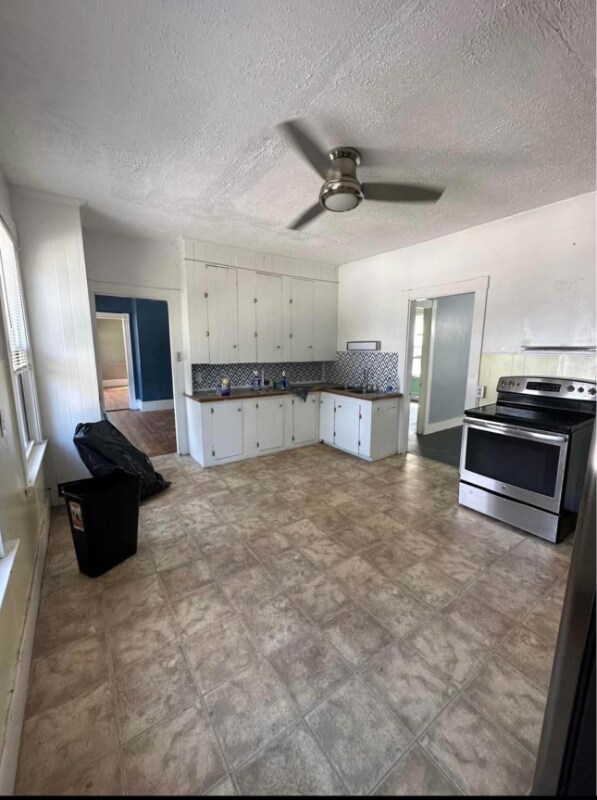 Foto del edificio - 145 Gamage Ave