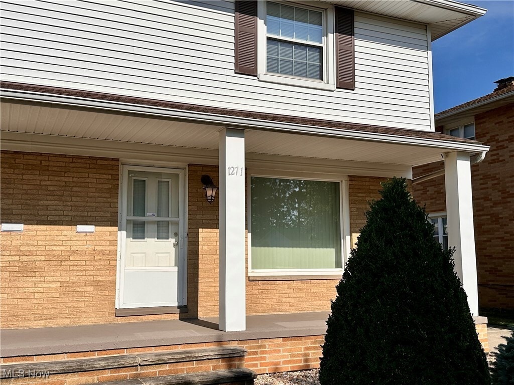 1271 Bonnie Ln Mayfield Heights, OH 44124 – photo 2