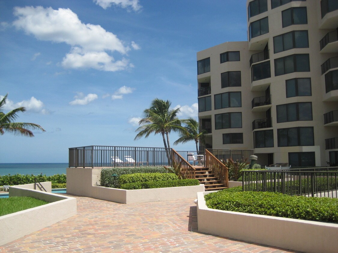 Primary Photo - 2565 S Ocean Boulevard 103n