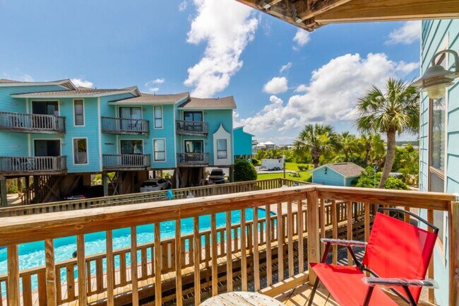 Foto del edificio - 700 W Beach Blvd