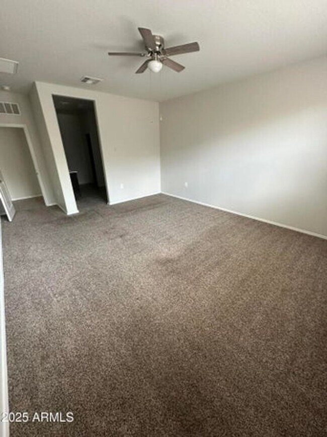 Foto del edificio - 4607 W Basil Ave