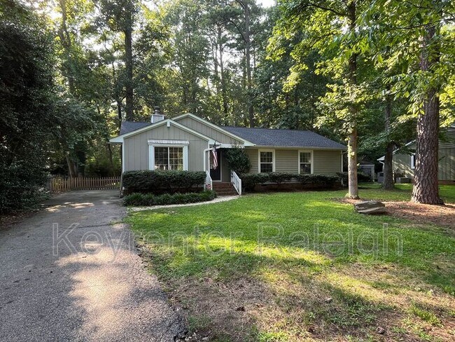 Building Photo - 5507 Shadowbrook Dr