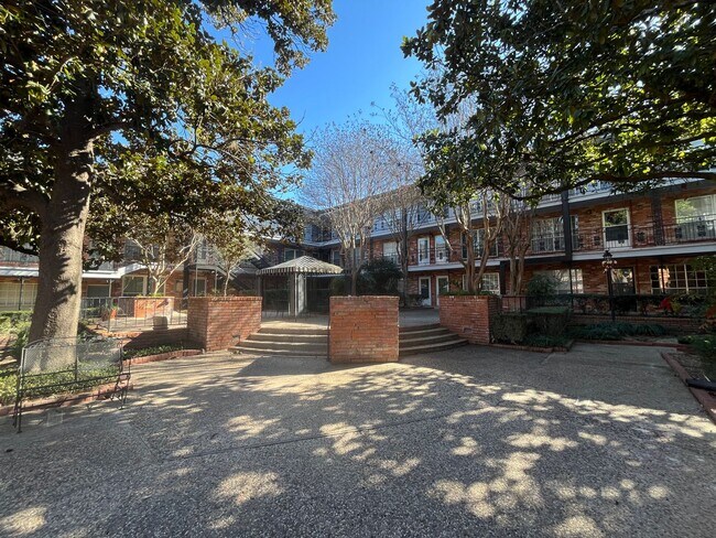 Foto del edificio - 8401 N. New Braunfels #146, San Antonio, T...