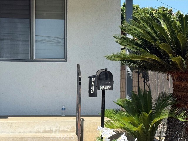 Foto del edificio - 9260 Hemlock St