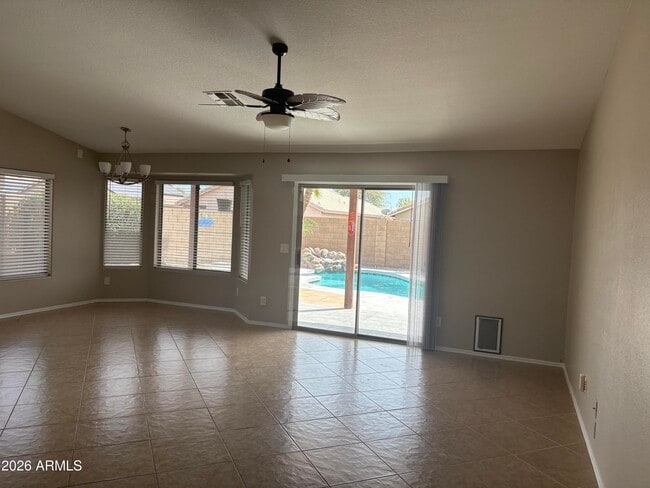 Foto del edificio - 13221 W Ocotillo Ln