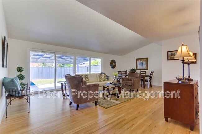 Foto del edificio - 5318 Saxon St