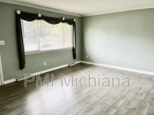 Foto del edificio - 804 E 12th St