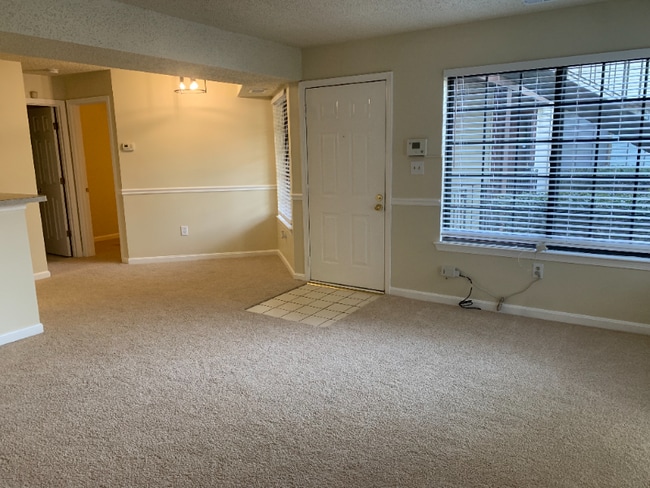Building Photo - 1605 Airy Hill Ct