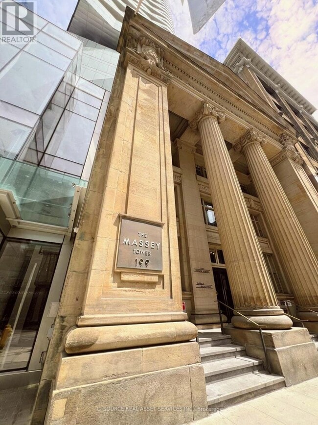 Building Photo - 197 Yonge St