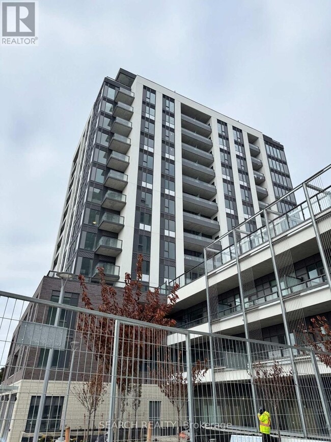 Building Photo - 705 Davis Dr