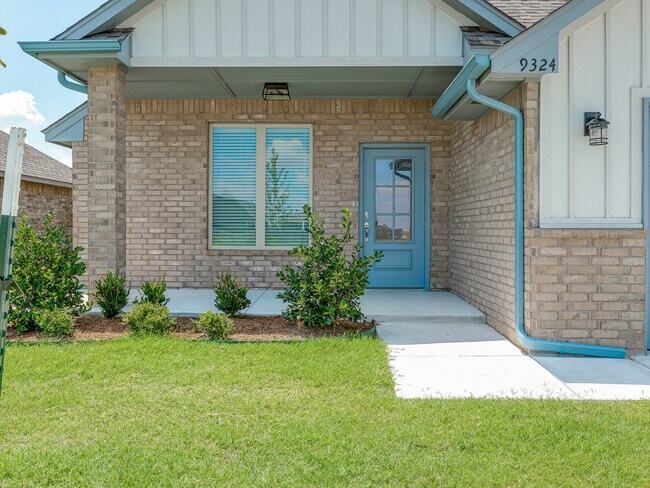 Foto del edificio - 9324 NW 143rd St