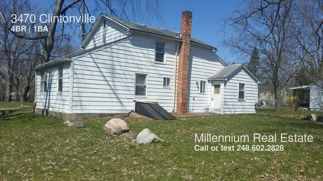 Building Photo - The 4 bedroom you have been looking for!