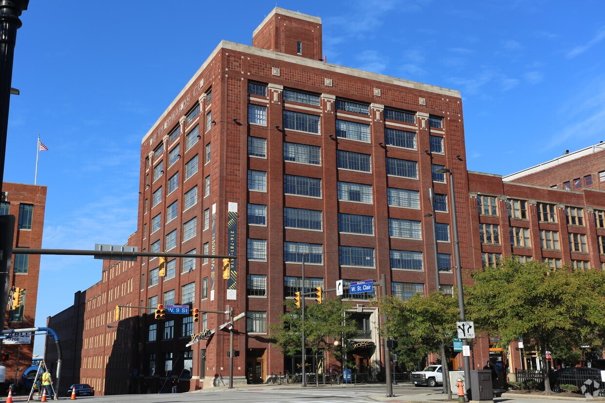 Foto principal - Bridgeview Apartments