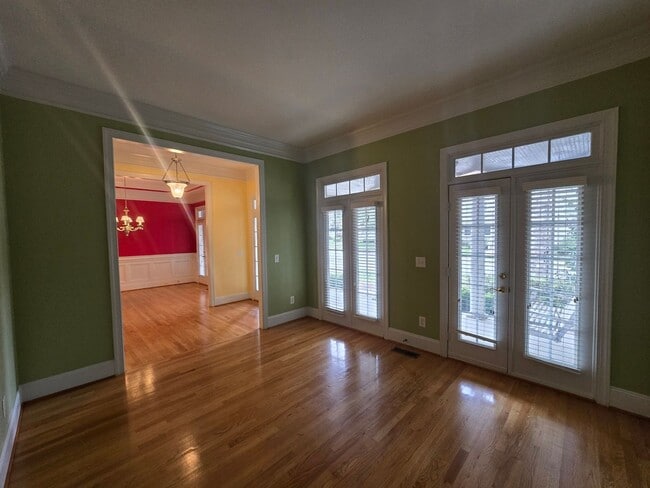 Building Photo - 131 Barclay Valley Dr