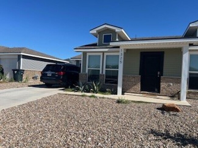 Building Photo - For Lease - 1325 Masquerade - Odessa, TX