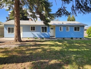 Building Photo - 407 G Ave