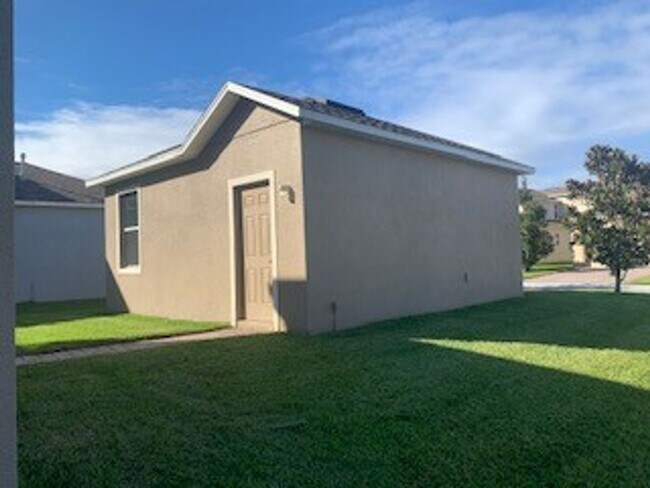 Photo - Independence/Signature Lakes House