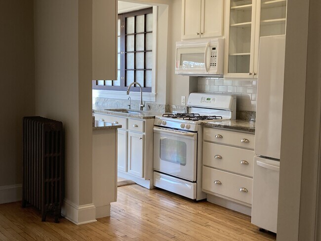 Photo - 1825 Massachusetts Ave SE Townhome