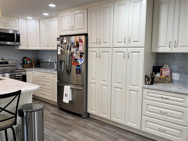 Foto del edificio - Beautifully remodeled Two bedroom Two Bath...