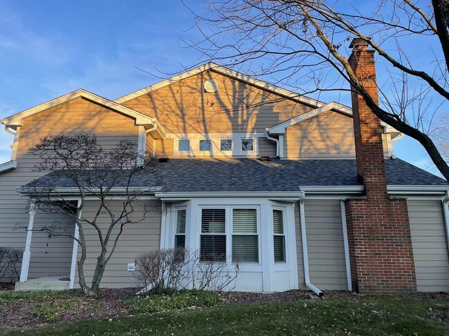 Building Photo - 12 White Pine Dr