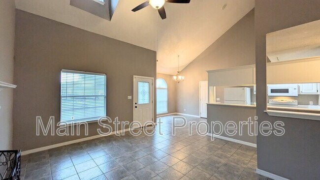 Building Photo - 3180 Birdseye Cir