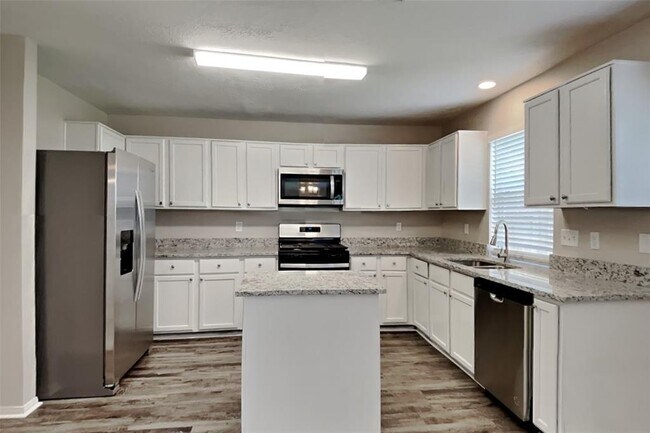 Foto del edificio - 31110 Silver Village Dr