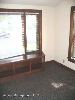 Building Photo - 5 br, 2 bath Room For Rent - 1508 Adams St