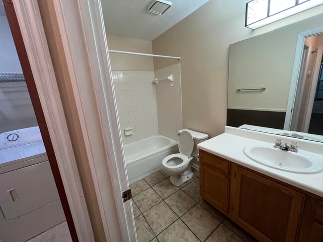 Building Photo - 738 Gold Nugget Trail