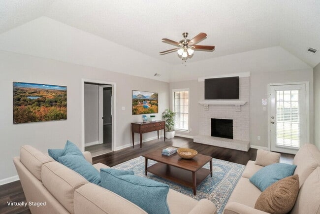 Foto del edificio - 4879 Baywood Dr