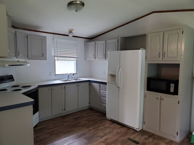 Foto del edificio - 146 Courtney Ln