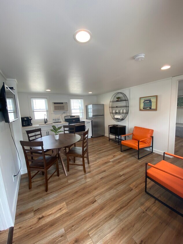 Foto principal - 710 W Ludington Ave