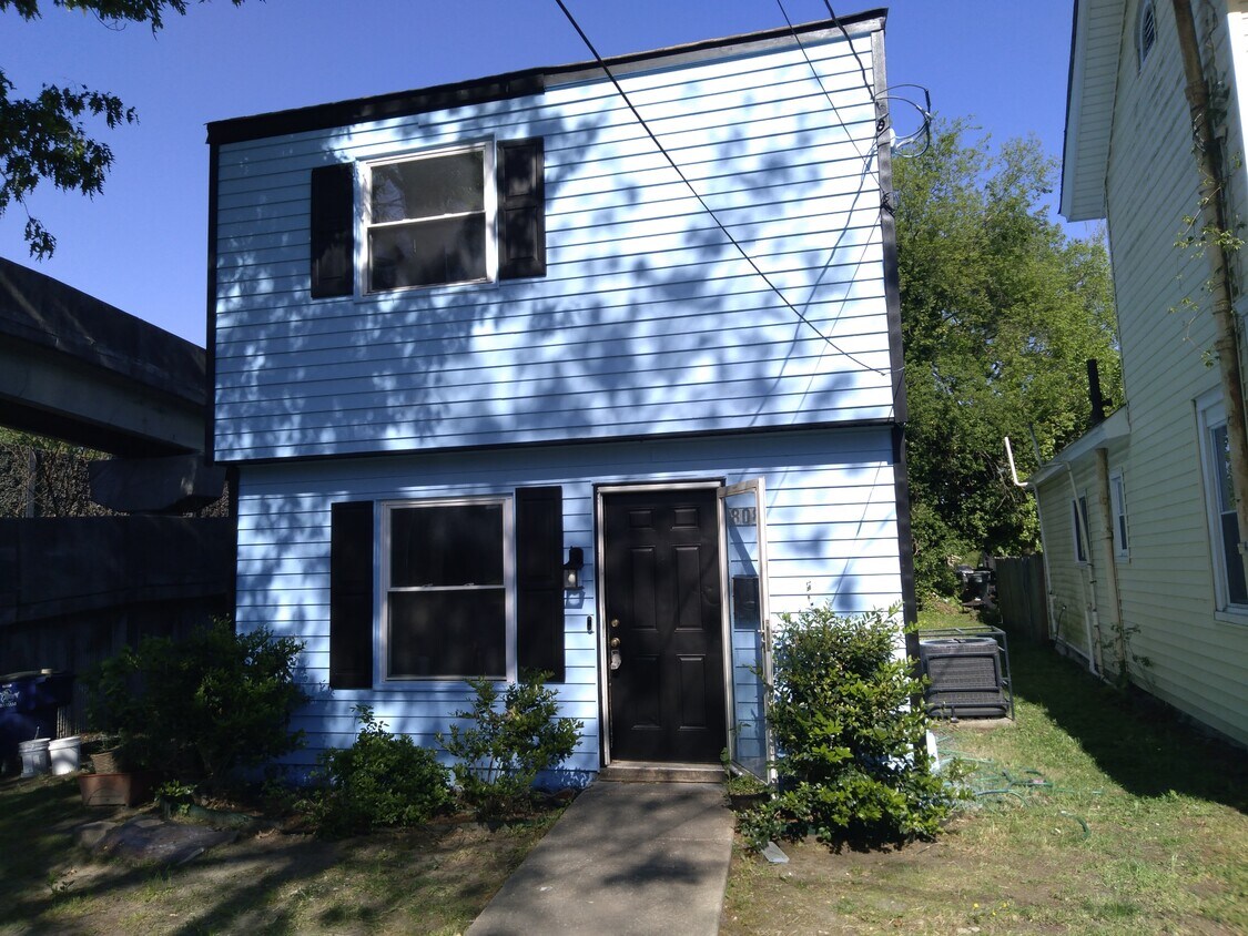 Foto principal - 808 Thayor St