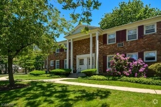 Building Photo - 26 Locust Dr