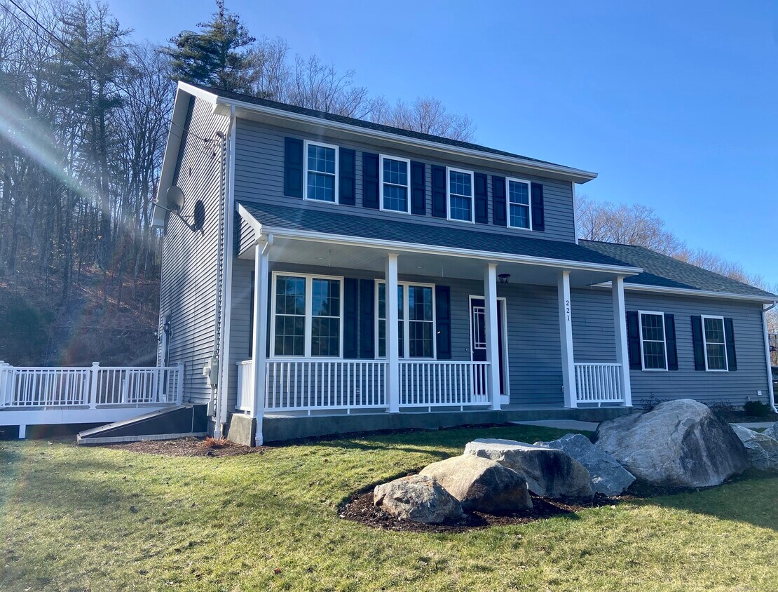 Primary Photo - 221 River Rd
