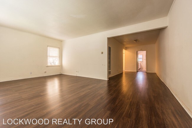Foto del edificio - 326 E Rosewood Ave