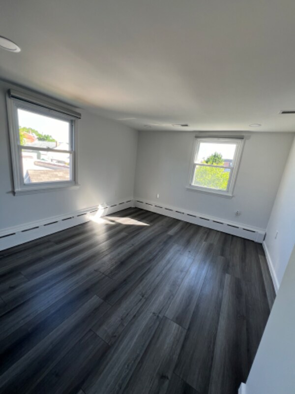 Building Photo - 8360 Ferndale St