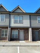 Building Photo - 145 Bellvue Dr