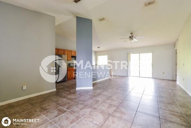 Foto del edificio - 637 Twin Lake Ave, Deltona, FL 32738