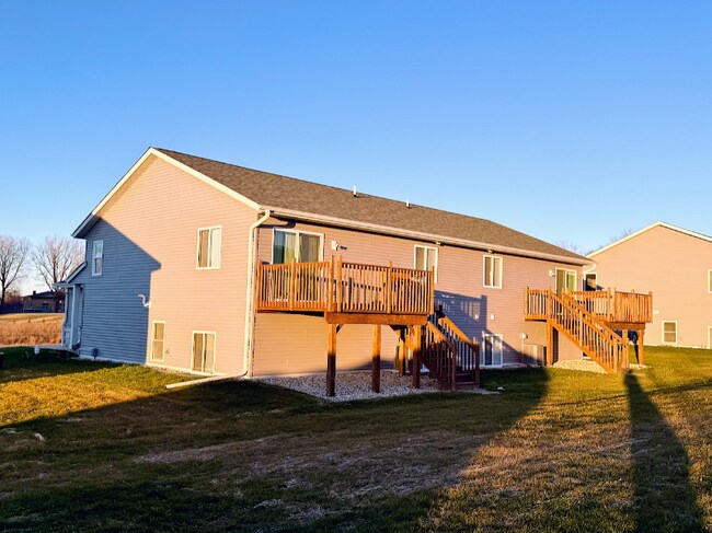 Foto del edificio - 5989-5991 Hanson Ct